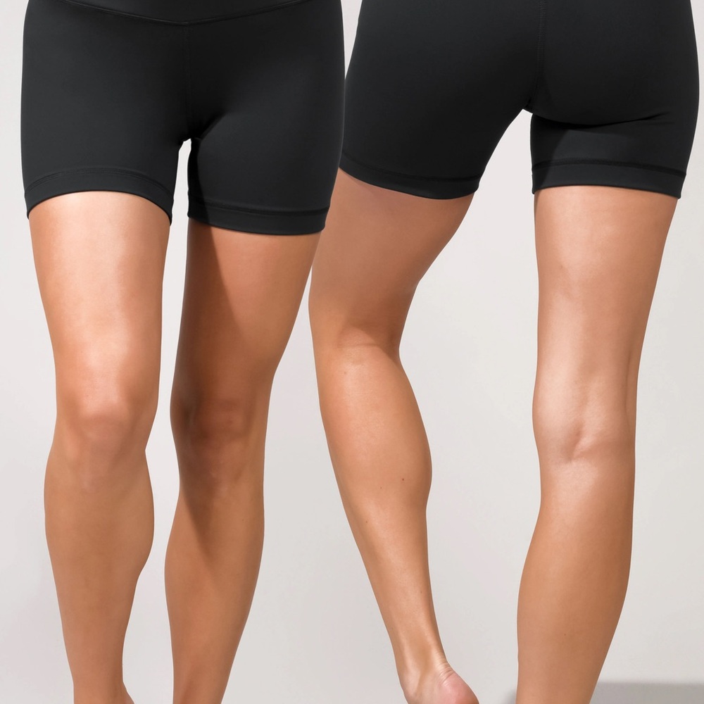 Women's 90 Degree Black Shorts